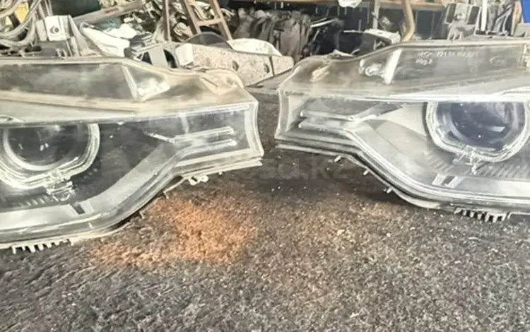 Фары ф30 ксенон пара f30 за 250 000 тг. в Алматы