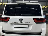 Toyota Land Cruiser 2023 года за 53 300 000 тг. в Караганда – фото 3