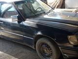 Mercedes-Benz E 250 1991 годаfor700 000 тг. в Жезказган