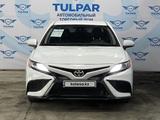 Toyota Camry 2019 года за 12 650 000 тг. в Шымкент – фото 3