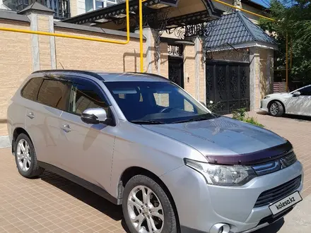 Mitsubishi Outlander 2013 года за 6 800 000 тг. в Шымкент