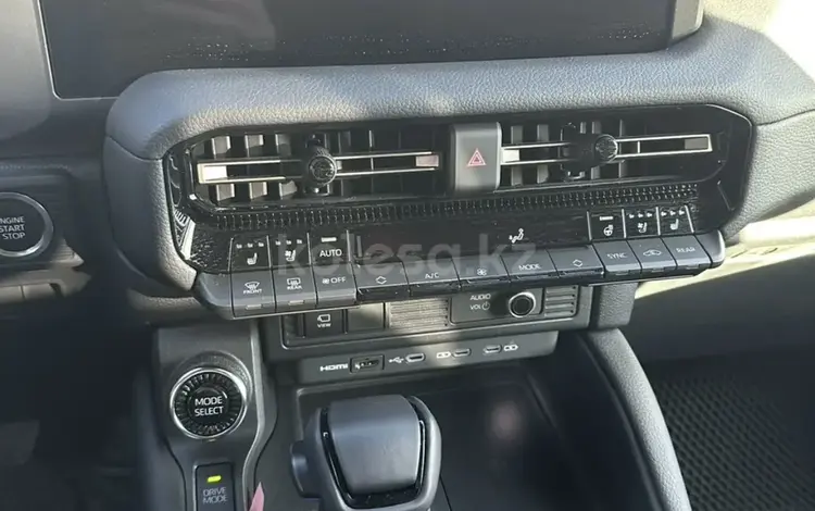 Toyota Land Cruiser Prado 2024 года за 42 000 000 тг. в Актобе