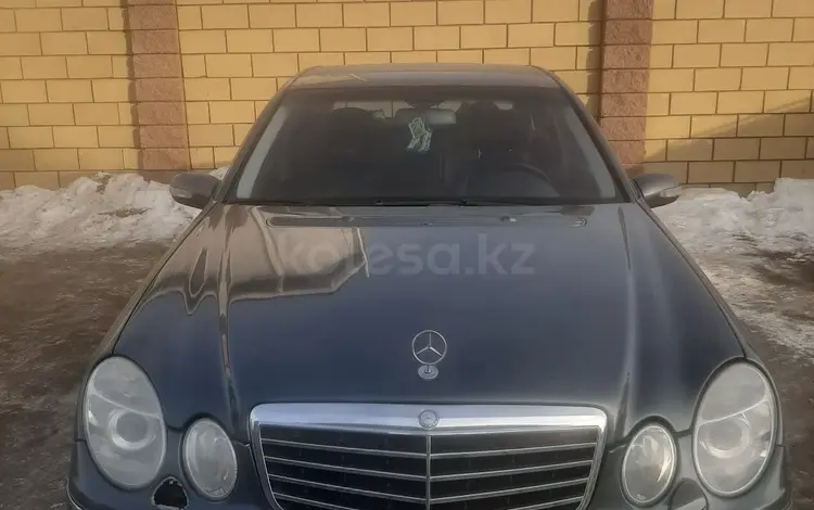 Mercedes-Benz E 500 2006 годаfor8 800 000 тг. в Актобе