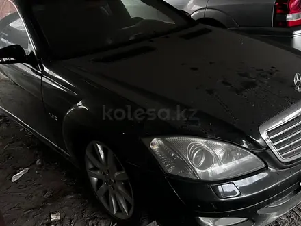 Mercedes-Benz S 600 2006 года за 4 200 000 тг. в Алматы – фото 2