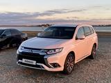 Mitsubishi Outlander 2022 года за 11 800 000 тг. в Атырау – фото 4