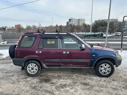 Honda CR-V 1995 года за 2 600 000 тг. в Алматы – фото 2