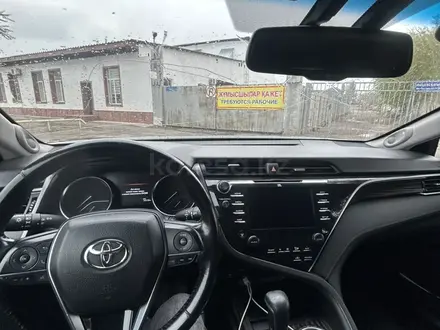 Toyota Camry 2019 года за 13 000 000 тг. в Тараз – фото 6