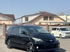 Toyota Estima, 2014