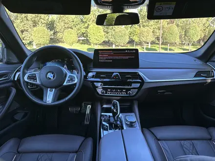 BMW 530 2021 года за 27 500 000 тг. в Шымкент – фото 17
