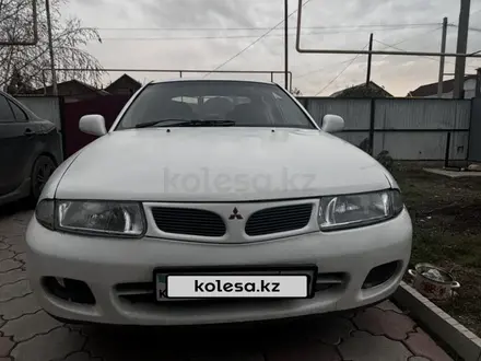 Mitsubishi Carisma 1996 года за 1 300 000 тг. в Алматы – фото 2