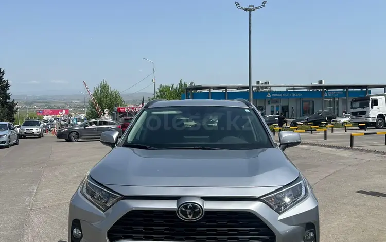 Toyota RAV4 2020 года за 9 900 000 тг. в Актау