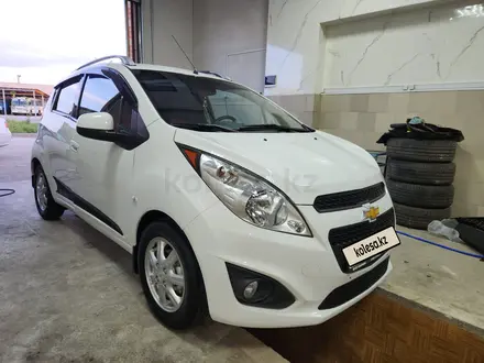 Chevrolet Spark 2010 года за 3 880 000 тг. в Шымкент