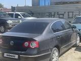 Volkswagen Passat 2008 года за 3 400 000 тг. в Актау – фото 2