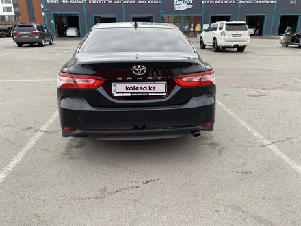 Toyota Camry 2021 года за 14 500 000 тг. в Астана – фото 4