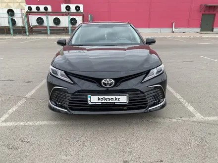 Toyota Camry 2021 года за 14 500 000 тг. в Астана – фото 8