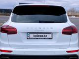 Porsche Cayenne 2014 годаfor15 000 000 тг. в Астана – фото 2