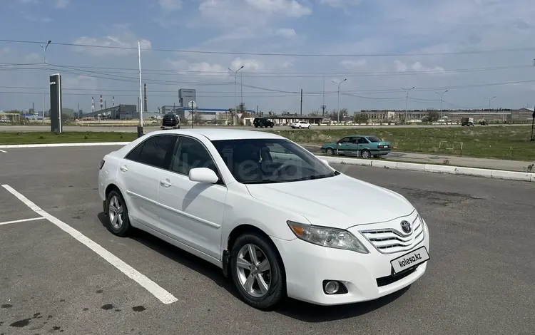 Toyota Camry 2010 года за 7 400 000 тг. в Тараз