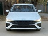 Hyundai Elantra 2023 года за 11 600 000 тг. в Алматы – фото 4