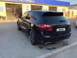 Porsche Cayenne 2010 года за 8 600 000 тг. в Актау – фото 2