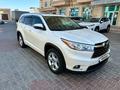 Toyota Highlander 2016 года за 19 500 000 тг. в Актау