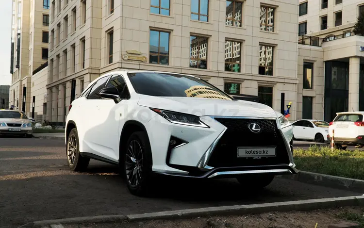 Lexus RX 300 2018 года за 21 000 000 тг. в Астана