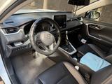 Toyota RAV4 2021 года за 16 800 000 тг. в Усть-Каменогорск – фото 4