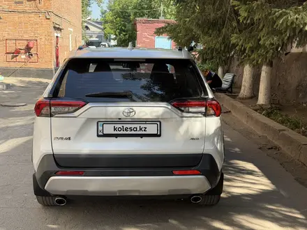 Toyota RAV4 2021 года за 16 800 000 тг. в Усть-Каменогорск – фото 9