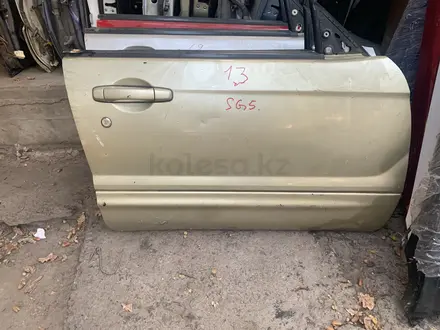 Двери на Subaru Forester sg5 за 20 000 тг. в Алматы