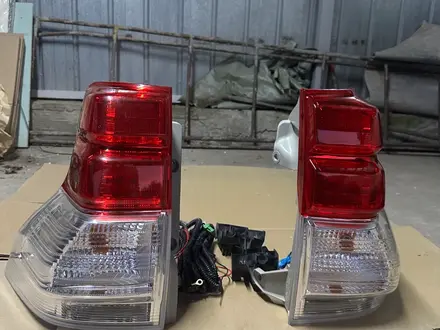 Задние фонари фары Toyota Prado 150 (2011) за 90 000 тг. в Алматы – фото 3
