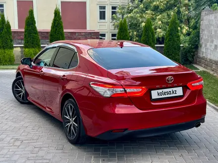 Toyota Camry 2021 года за 17 500 000 тг. в Алматы – фото 5