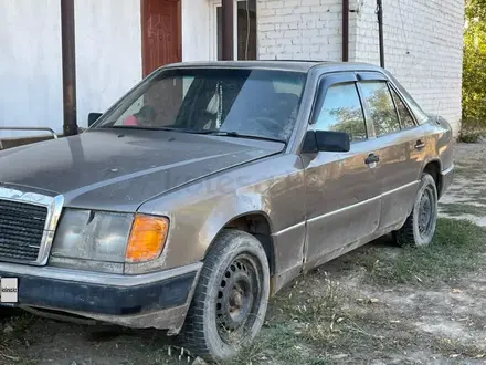 Mercedes-Benz E 230 1991 года за 1 200 000 тг. в Конаев (Капшагай) – фото 2