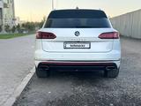 Volkswagen Touareg 2021 года за 37 500 000 тг. в Астана – фото 4