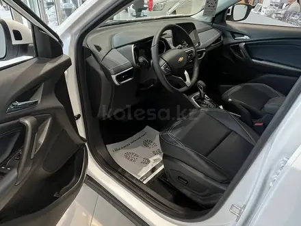 Chevrolet Tracker Premier 2024 года за 10 390 000 тг. в Алматы – фото 4