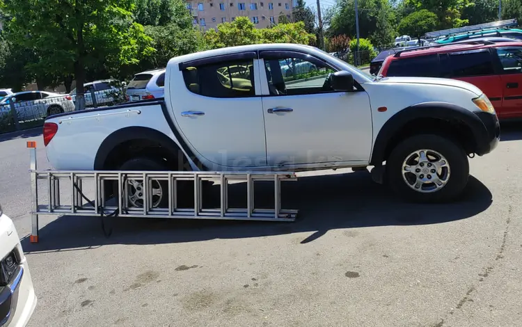 Mitsubishi L200 2007 года за 3 800 000 тг. в Шымкент