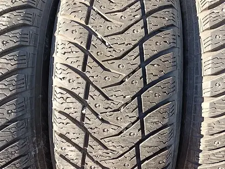 Шины 215/60 R16 — "Yokohama ice Guard IG65", шипованные. В идеаль за 85 000 тг. в Астана