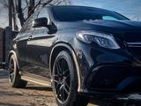 Mercedes-Benz GLE Coupe 63 AMG 2016 года за 26 000 000 тг. в Алматы – фото 2