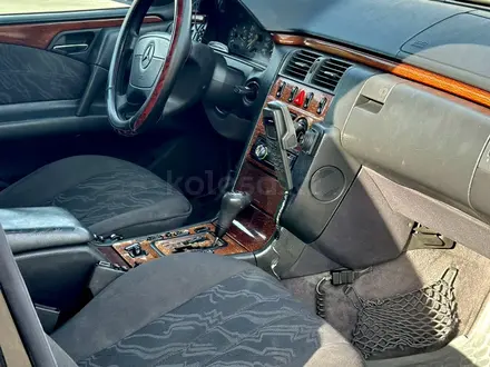 Mercedes-Benz E 230 1998 года за 3 000 000 тг. в Караганда – фото 6