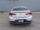 Hyundai Elantra 2018 года за 4 900 000 тг. в Актобе – фото 4