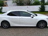 Toyota Camry 2021 годаүшін19 300 000 тг. в Астана – фото 5
