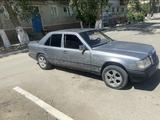 Mercedes-Benz E 230 1988 года за 950 000 тг. в Караганда – фото 2