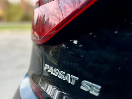 Volkswagen Passat 2017 года за 8 400 000 тг. в Алматы – фото 11