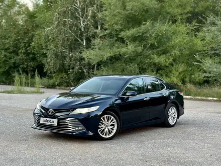 Toyota Camry 2019 года за 14 000 000 тг. в Павлодар – фото 2