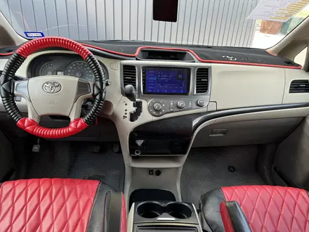 Toyota Sienna 2013 года за 12 300 000 тг. в Актобе – фото 5