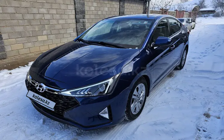 Hyundai Elantra 2019 годаfor9 500 000 тг. в Алматы