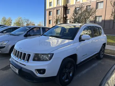 Jeep Compass 2014 года за 7 390 000 тг. в Астана – фото 2