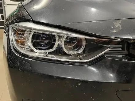 Стекла Фар Бмв Ф30/Bmw F30 Стела Фар за 20 000 тг. в Астана