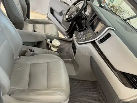 Toyota Sienna 2017 года за 9 500 000 тг. в Атырау – фото 5