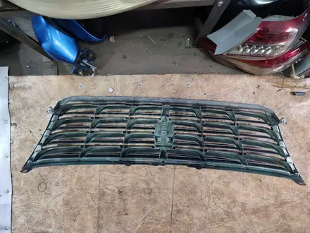 Передняя решетка радиатора за 25 000 тг. в Алматы – фото 2
