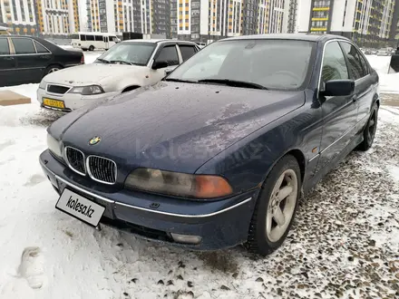 BMW 520 1998 года за 2 200 000 тг. в Астана