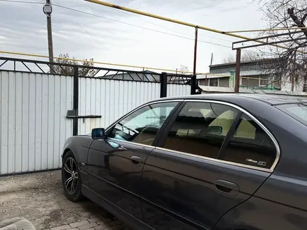 BMW 528 1997 года за 2 200 000 тг. в Алматы – фото 4